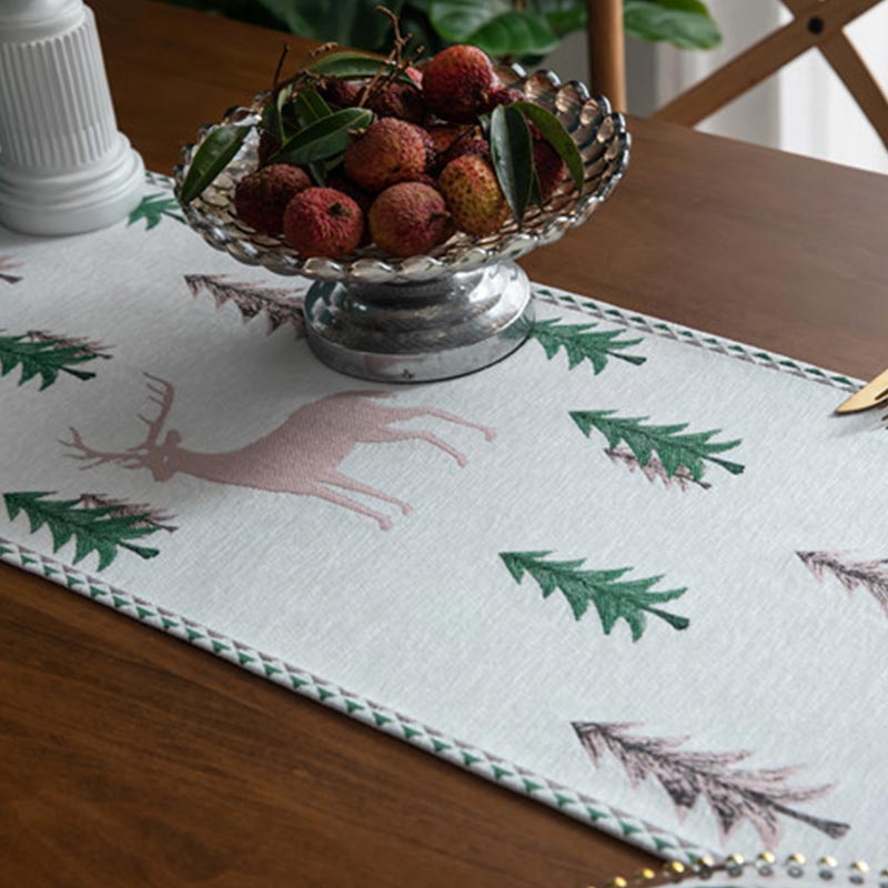 Chemin de table sapin de Noël pour un charme festif