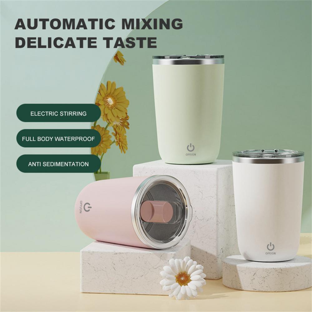 Tasse auto-mélangeante pour un mélange sans effort