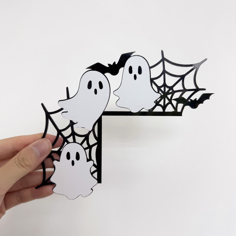 Halloween Door Corner Decoration With Playful Character