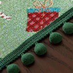 Nappe de table cadeau arbre de Noël Père Noël pour un charme festif