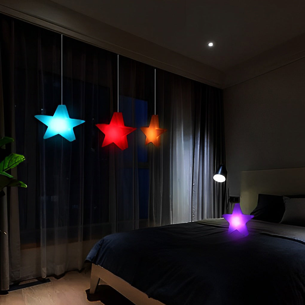 Bunte Stern-Ornamentlichter für festlichen Glanz