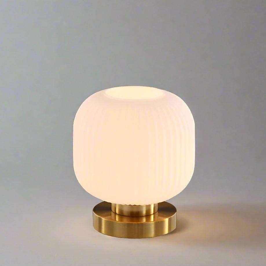 Lampada da Tavolo in Vetro Ambra per Caldo Bagliore Nordico
