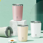 Tasse auto-mélangeante pour un mélange sans effort