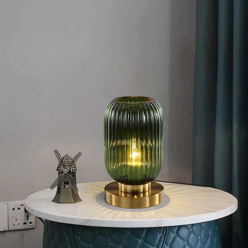 Lampada da Tavolo in Vetro Ambra per Caldo Bagliore Nordico