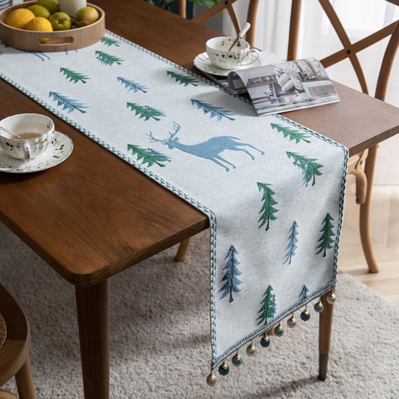 Chemin de table sapin de Noël pour un charme festif