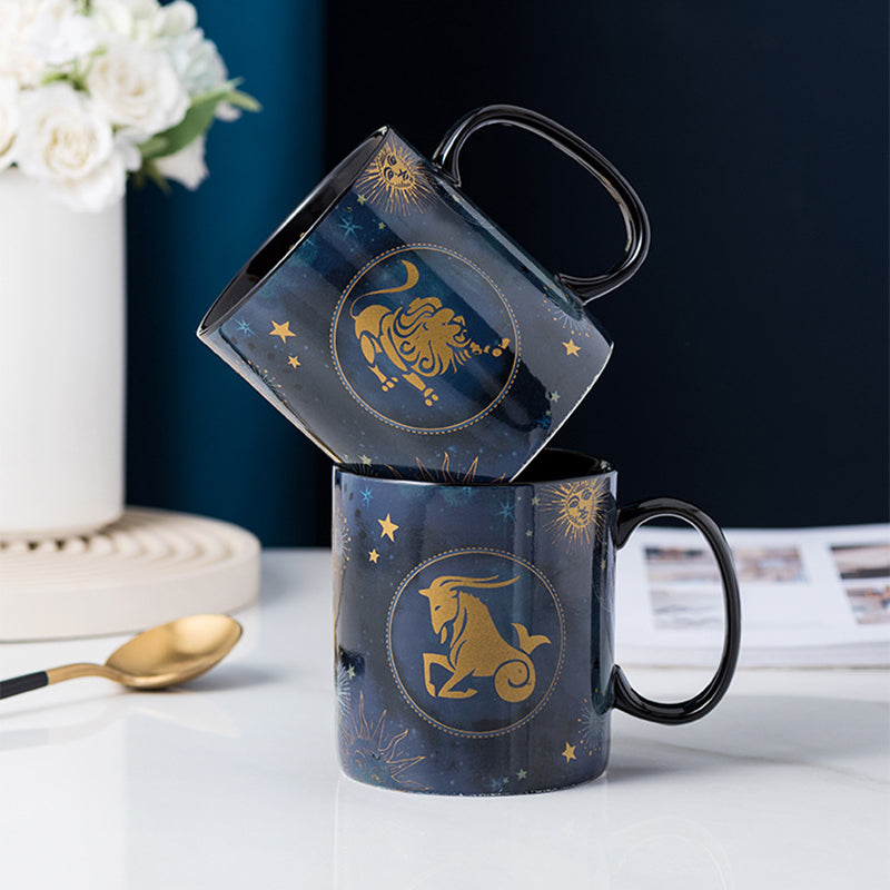 Tasse zodiaque cobalt pour un caractère céleste