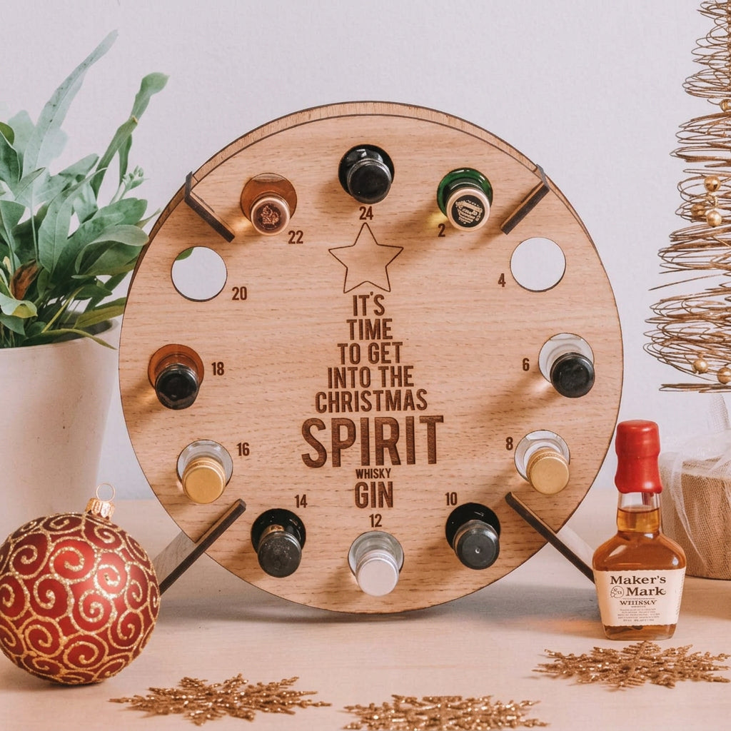 Holz-Adventskalendertanne für festliche Überraschungen