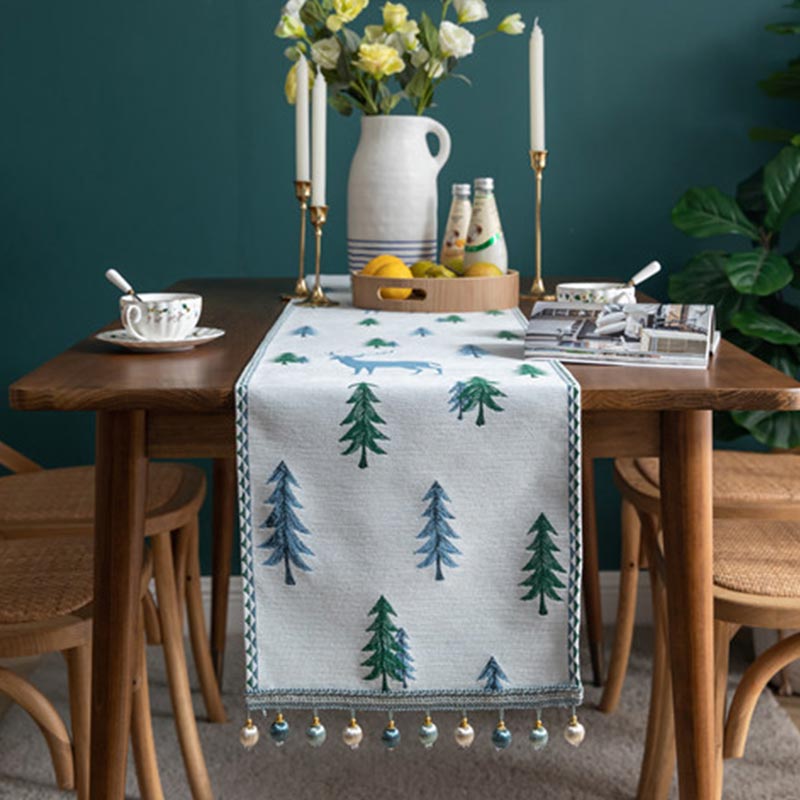 Chemin de table sapin de Noël pour un charme festif