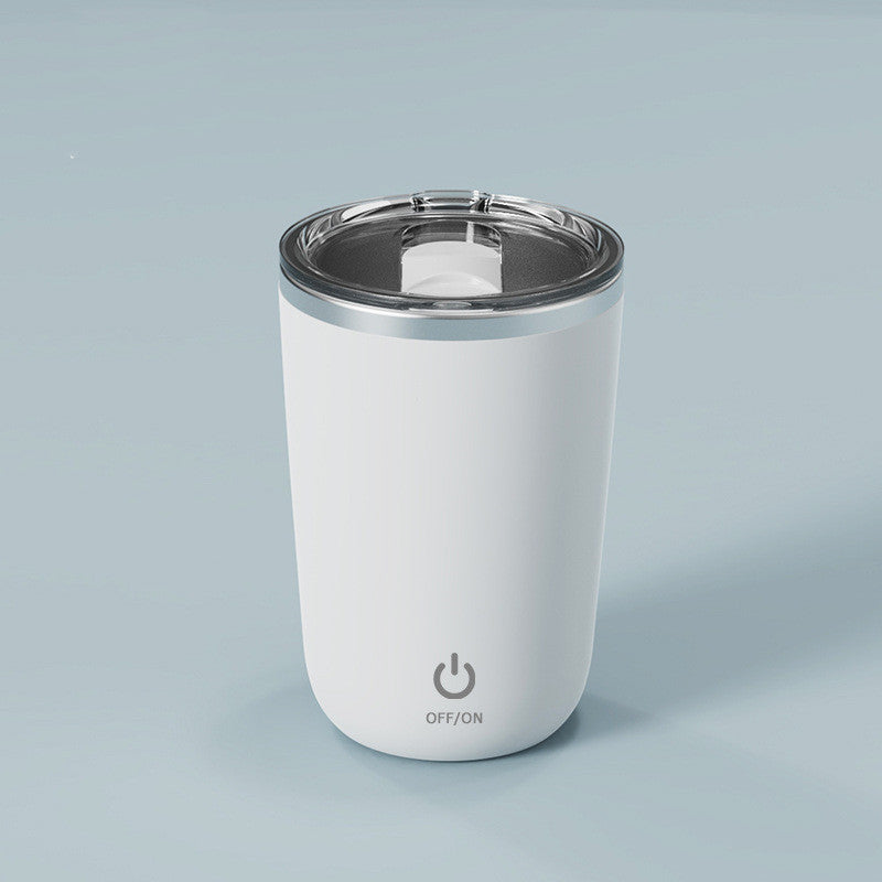 Tasse auto-mélangeante pour un mélange sans effort