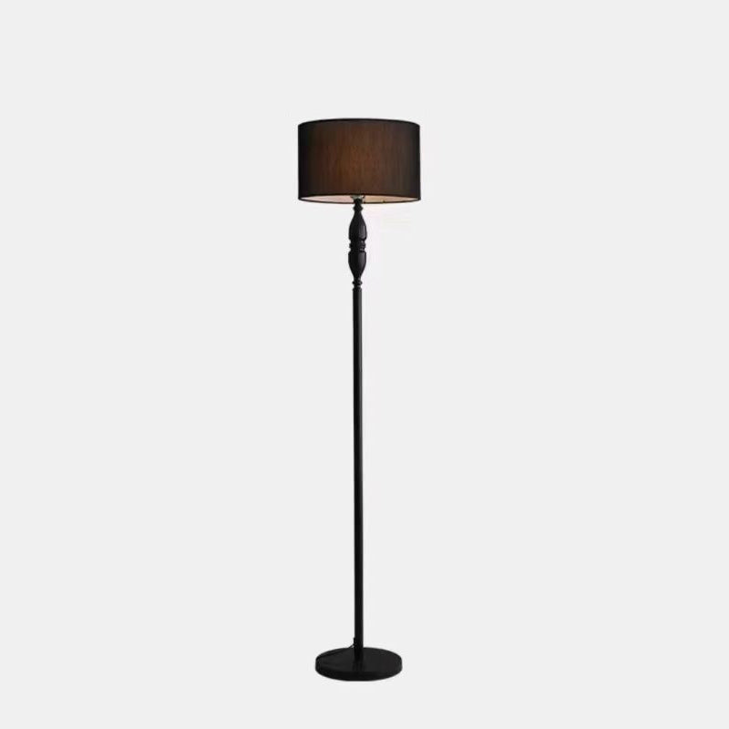 Vintage Zylinder Stehlampe mit sanftem Charakter