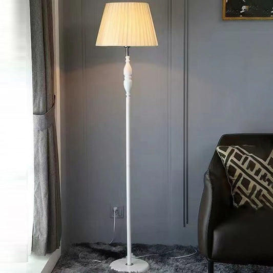 Lampe sur pied vintage cylindrique avec caractère doux