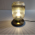Lampada da Tavolo in Vetro Ambra per Caldo Bagliore Nordico