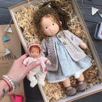 Bambola Waldorf in cotone fatta a mano per gioco immaginativo