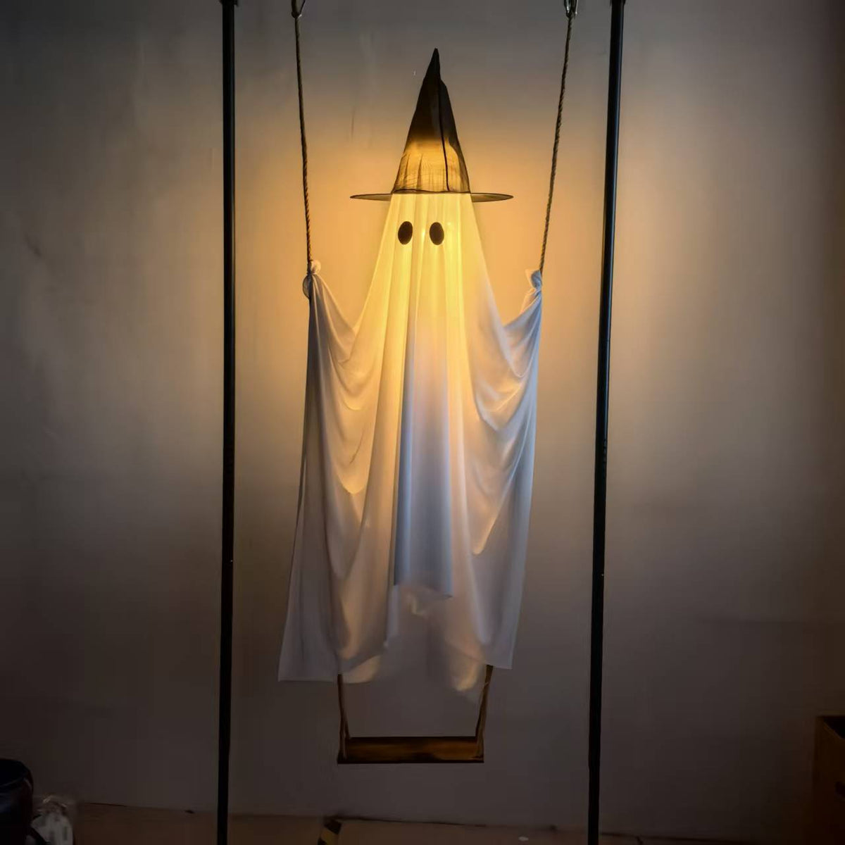 Iluminación de fantasma oscilante para encanto encantado