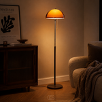 Coby Pilz Stehlampe mit Retro-Charakter
