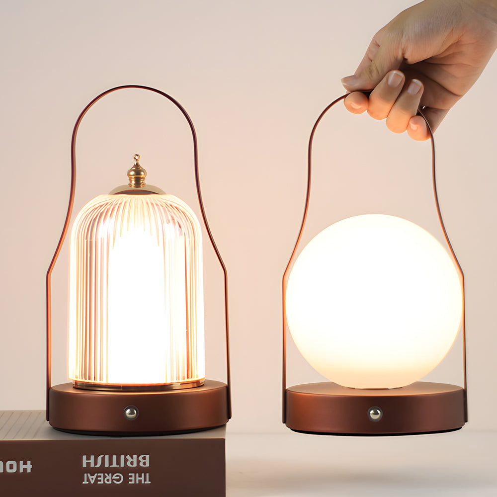 Lanterne LED en verre côtelé pour une atmosphère douce