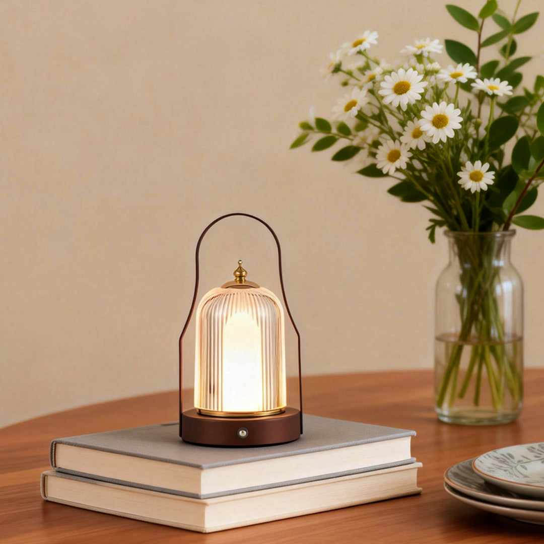 Lanterne LED en verre côtelé pour une atmosphère douce